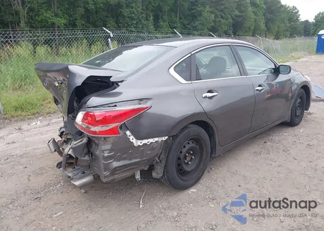 2015 Nissan Altima 2.5 S z USA, uszkodzony, nr VIN 1N4AL3AP0FN380547